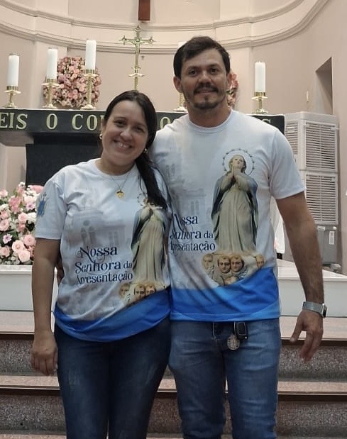 Anderson e Patrícia, casal coordenador do ECC